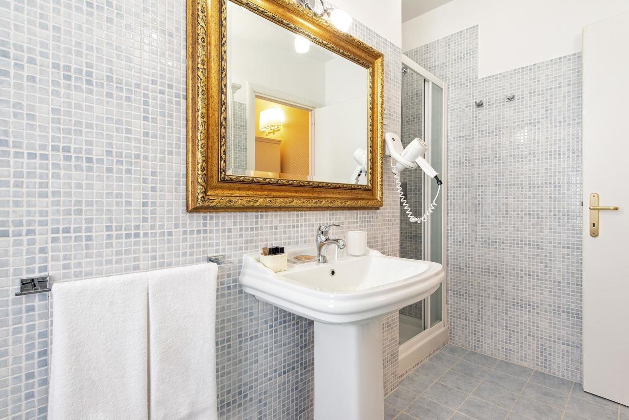 Canova Rooms In Spanish Steps Rome Extérieur photo