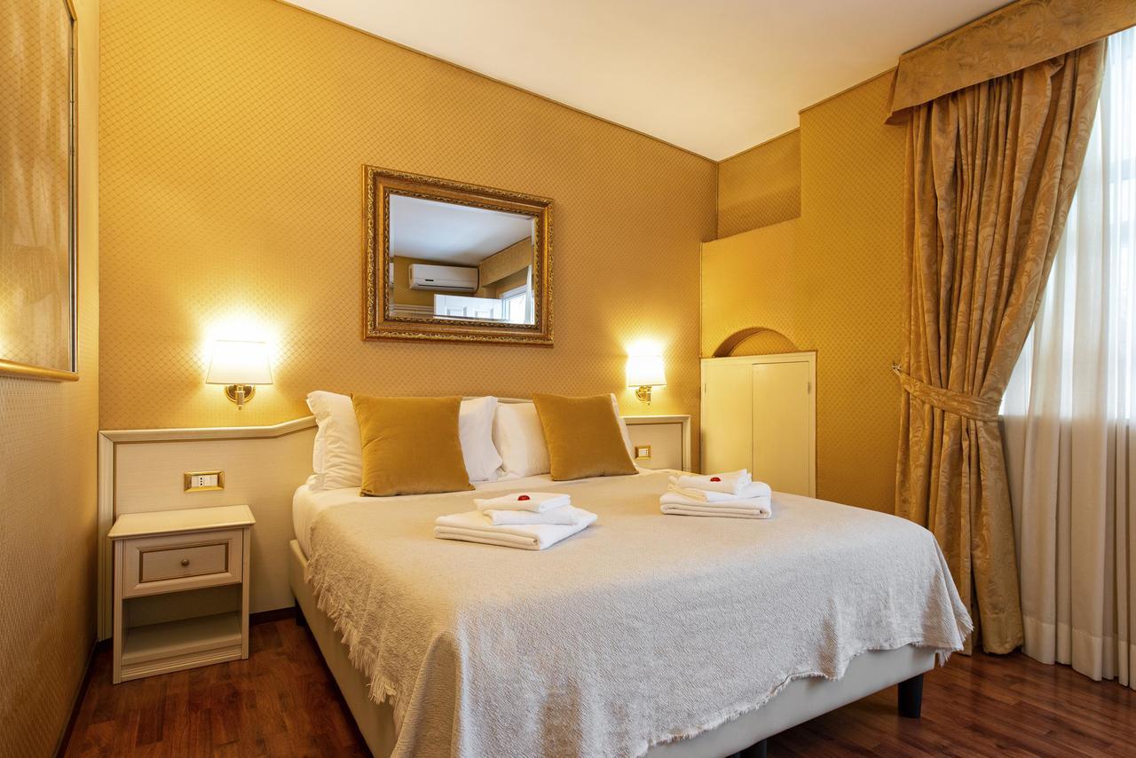 Canova Rooms In Spanish Steps Rome Extérieur photo